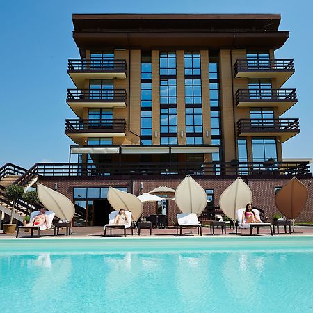 Superior Golf And Spa Resort Kharkiv Exterior photo