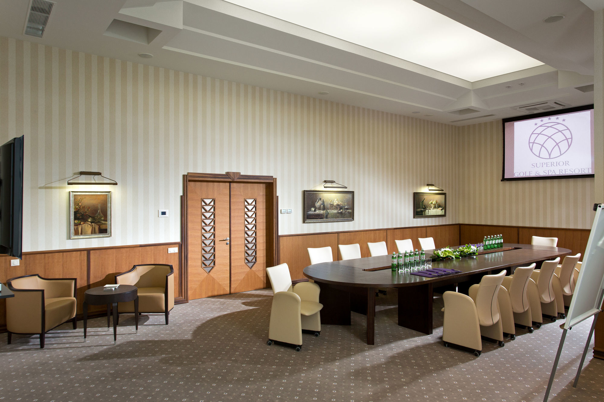 Superior Golf And Spa Resort Kharkiv Exterior photo