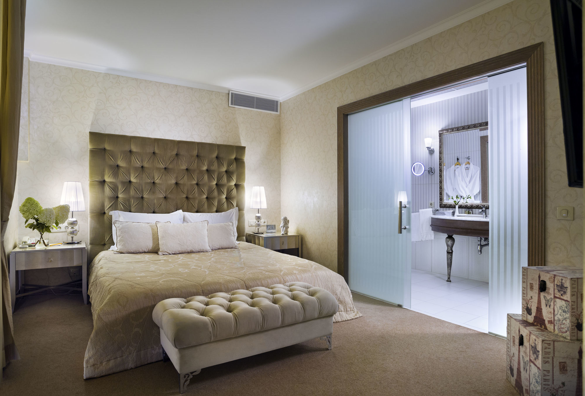 Superior Golf And Spa Resort Kharkiv Exterior photo