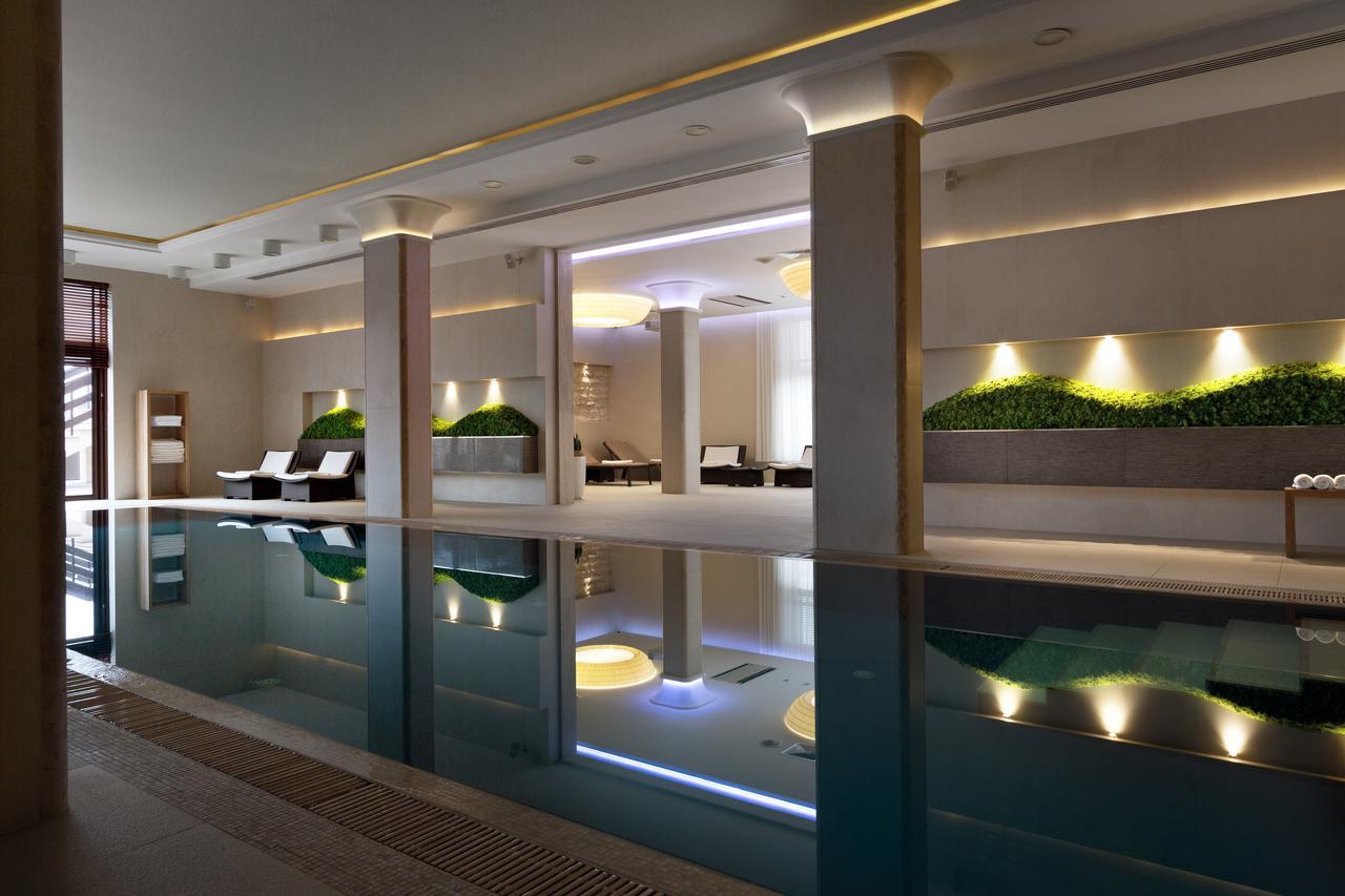 Superior Golf And Spa Resort Kharkiv Exterior photo